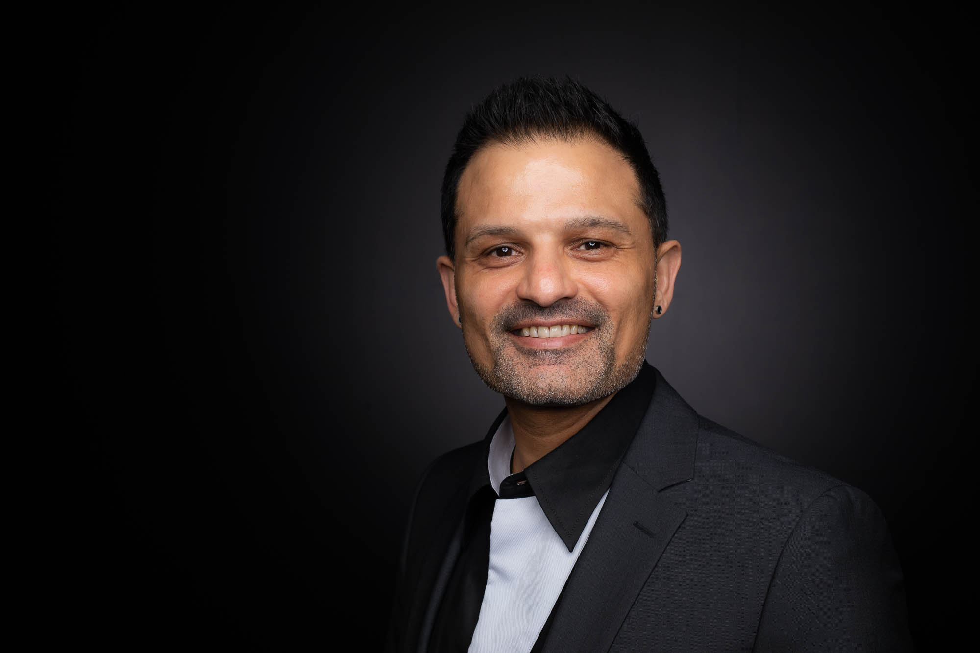 Export x3 Headshot  06114 Dez 01 2019 Headshots 2019  Miro Nicole Nadine 2